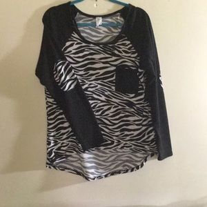 High-Low zebra print long sleeve shirt